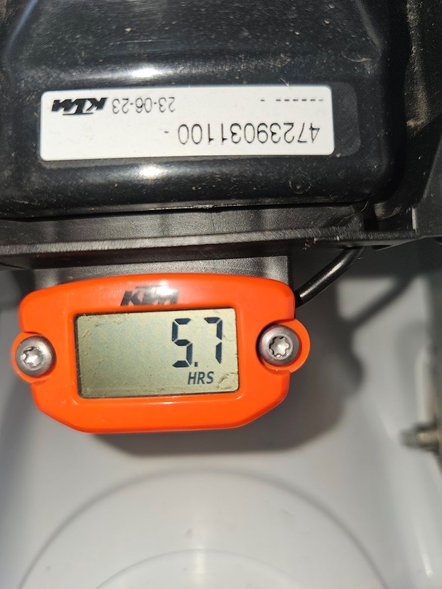 85 SX   19/16    NUR    5,7 Stunden ! ! WIE NEU