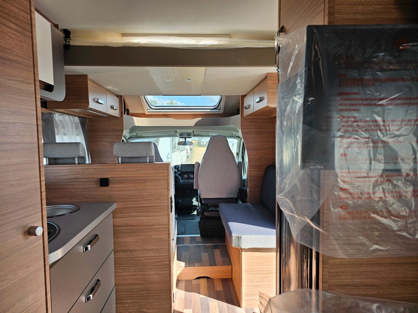 CaraSuite 650 MF,HUBBETT;TV;AHK;5PAKETE;S7;Li-BA